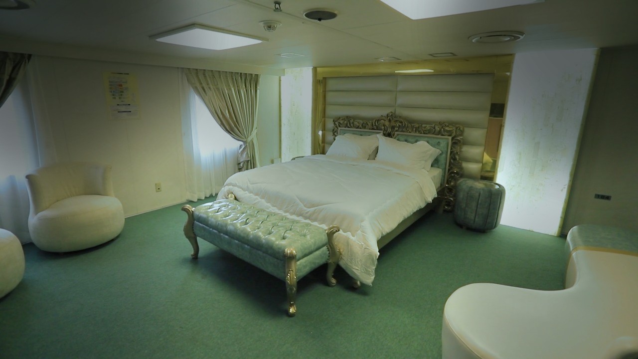 MV Bay One Cruise Ship