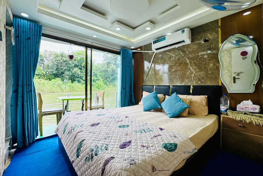 3 Person Package - Premium